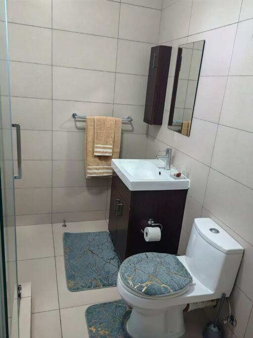 Classy And Cosy Apt - Dainfern Сэндтон Экстерьер фото