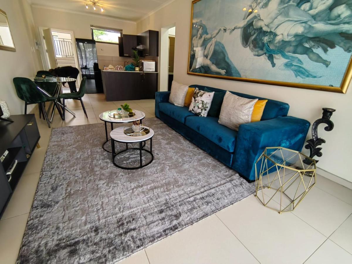 Classy And Cosy Apt - Dainfern Сэндтон Номер фото